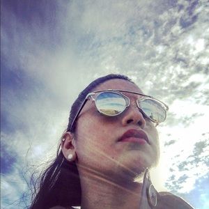 Meet your Posher, Antonela